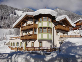 Гостиница Chalet Campiglio Imperiale  Мадонна Ди Кампильо